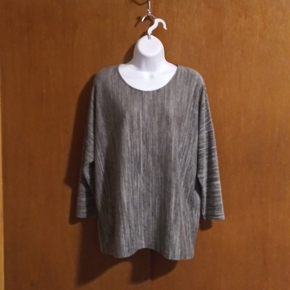 COS Loose Fitting Gray Top